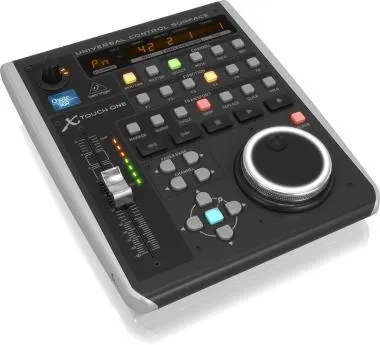 Behringer X-TOUCH ONE USB/MIDI vezérlő, univerzális, érintésérzékeny aktív faderek