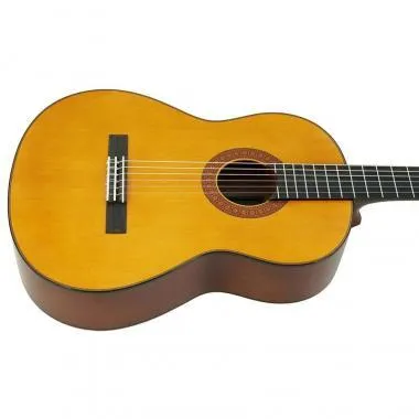 Yamaha C70 klasszikus gitár, fenyő fedlap, rózsafa fogólap, Nato nyak, magasfényű szín