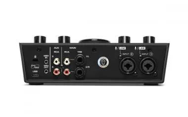 M-Audio AIR 192-8 interfész/hangkártya, 2-be/4-ki, 24-bit/192 kHz, USB/C, MIDI