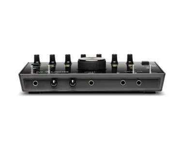 M-Audio AIR 192-14 interfész/hangkártya, 8-be/4-ki, 24-bit/192 kHz, USB/C, MIDI