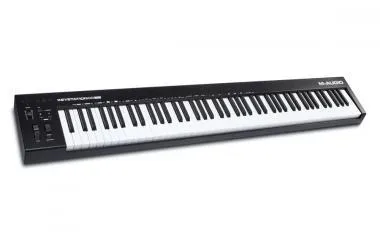 M-Audio Keystation 88 MK3 USB/MIDI vezérlő, 88 érintés-érzékeny billentyű, MIDI, transport gombok