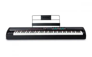 M-Audio Hammer 88 Pro USB/MIDI vezérlő, 88 kalapács-mechanikás billentyű, 16 pad, 9fader, kottatartó