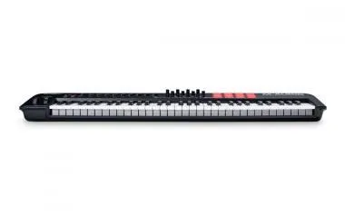 M-Audio Oxygen 61 (MK V) USB/MIDI vezérlő, 61 billentyű, 8 pad, 8 forgó-, 9 tolópotméter