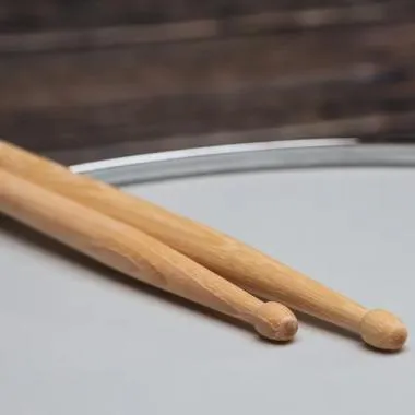 Vic Firth SBG Benny Greb Signature szériás hickory dobverő, csepp fejtípus, hossz: 406,4mm - átmérő: 15,1mm