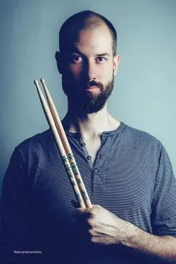 Vic Firth SBG Benny Greb Signature szériás hickory dobverő, csepp fejtípus, hossz: 406,4mm - átmérő: 15,1mm