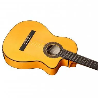 Ortega RCE270FT klasszikus flamenco gitár,4/4-es, fishman elektronika, tartozék tok