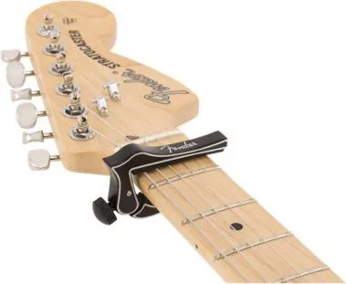 Fender Dragon, fekete, kápó
