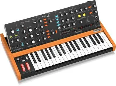 Behringer POLY D szintetizátor, analóg, 37 billentyűvel, félig súlyozott