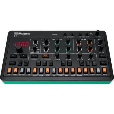 Roland S-1 ACB modellezésű szintetizátor, kompakt kivitelben