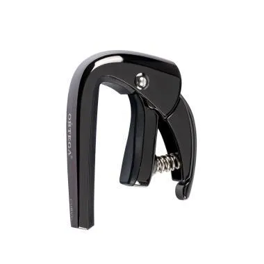 Ortega TNCAPOCV-BCR gitár capo, ívelt fogólapú hangszerekhez, BLACK CHROME színben