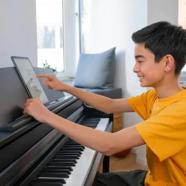 Kawai CA401R digitális zongora, 88 billentyűs kalapácsmechanika, 192 hang polifónia, Bluetooth, rózsafa