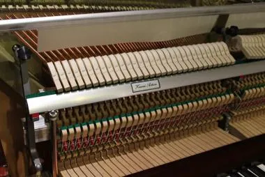 Kawai K-15E M/PEP akusztikus pianínó, 88 billentyű, 110cm magas, fényes fekete