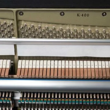 Kawai K-400 M/PEP akusztikus pianínó, 88 billentyű, 122cm magas, fényes fekete