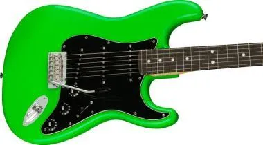 Fender Limited Edition Player Stratocaster, Neon Green elektromos gitár
