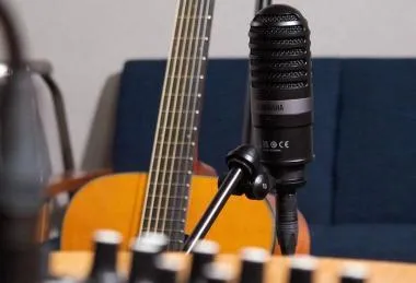 Yamaha YCM01 stúdió mikrofon (fekete)