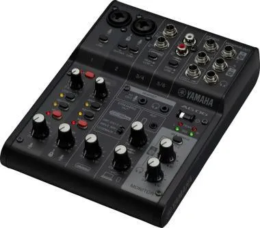 Yamaha AG03MK2 LSPK stúdiós hangrögzítő szett (fekete)