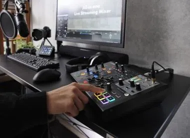 Yamaha AG08 Streaming/Podcast keverő (fekete)
