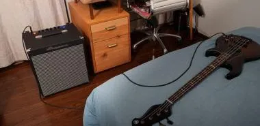 Ampeg Rocket Bass RB110 basszusgitár kombó