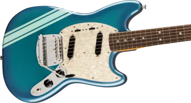 Fender Vintera® II \'70s Competition Mustang®, Competition Burgundy elektromos gitár