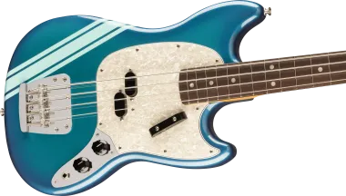 Fender Vintera® II \'70s Competition Mustang® Bass, Competition Burgundy basszusgitár