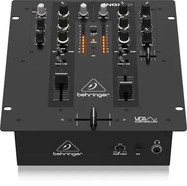 Behringer NOX101 keverő, DJ, 2 csatorna, teljes VCA-vezérlés, Ultraglide Crossfader