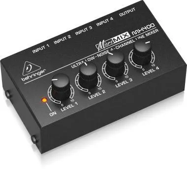 Behringer MX400 ultra alacsony zajszintű 4 csatornás vonalkeverő