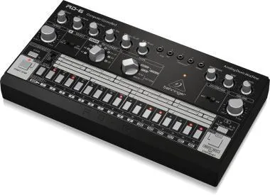 Behringer RD-6-BK dobgép, analóg, 8 dobhanggal, 16-step sequencer, distortion effekt, fekete