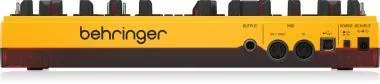 Behringer TD-3-MO-AM szintetizátor, analóg, Bass Line, VCO, MIDI, VCF, Sub-Harmonics oszcillátor, sárga