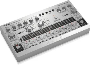 Behringer RD-6-SR dobgép, analóg, 8 dobhanggal, 16-step sequencer, distortion effekt