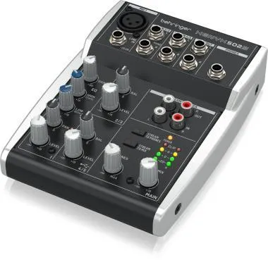 Behringer XENYX 502S keverő, analóg, 5 bemenet, USB streaming interfész