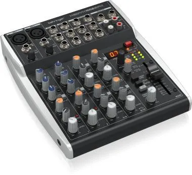 Behringer XENYX 1002SFX keverő, analóg, 10 bemenet, USB streaming interfésszel és Klark Teknik effektekkel
