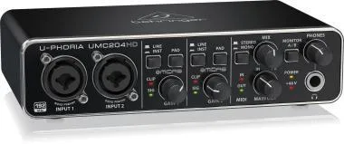 Behringer UMC204HD interfész/hangkártya, 2-be/4-ki, 24-Bit/192 kHz, Midas mikrofon-előerősítők, USB