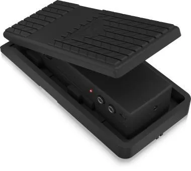 Behringer FCV100 V2 ultra-flexibilis, dual üzemmódú lábpedál a hangerő és a moduláció vezérléséhez