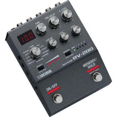 BOSS RV-200 reverb effekt pedál