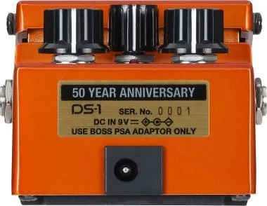 BOSS DS-1-B50A Distortion effektpedál 50 éves jubileumi kiadás