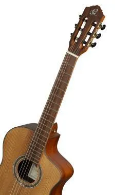 Ortega RCE23RO 4/4 -es elektro-klasszikus gitár + tok