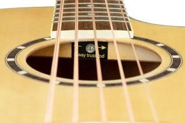 Ortega D7CE-5 akusztikus basszusgitár 5 húros