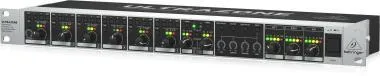 Behringer ZMX8210 V2 keverő, analód, rack, 8 csatorna, 3-buss, zónakeverő, távirányító, link portok