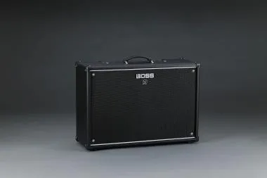 BOSS KATANA-100/212 GEN 3 100 Wattos gitárerősítő kombó két egyedi 12