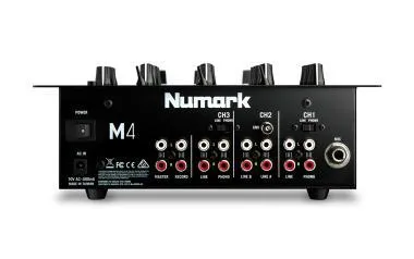 Numark M4 DJ keverő, 3 ch, 4/6 line kapcsolható, 2 phono, 1 mic, 3 sávos EQ, Kill