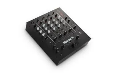 Numark M6USB DJ keverő, 4 ch, 4 line, 2 phono, USB