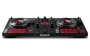 Numark Mixtrack Platinum FX DJ kontroller, 2+2 ch, 2x8 pad, interface, Serato DJ Lite, FX, LCD jog