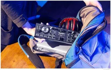 Numark DJ2GO2 Touch DJ kontroller, 2 ch, mobil, Serato DJ Lite, laptop szélesség, touch jog