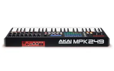 Akai Pro MPK249 USB/MIDI vezérlő, 49 Aftertouch közepes. súly. billentyű, 12 MPC-stílusú Pad