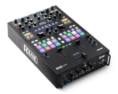 Rane DJ SEVENTY DJ keverő, 2 ch, 2 USB, 16 Pad, OLED, Serato DJ Pro