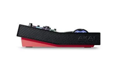 Akai Pro MPC Key 61 szoftver vezérlő, 61 billentyű, aftertouch, standalone, 7\