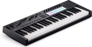 Novation Launchkey 49 MK4 hatékony, 49 hangjegyes vezérlőbillentyűzet az összes főbb DAW-hoz
