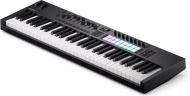 Novation Launchkey 61 MK4 Hatékony, 61 hangjegyes vezérlőbillentyűzet az összes főbb DAW-hoz