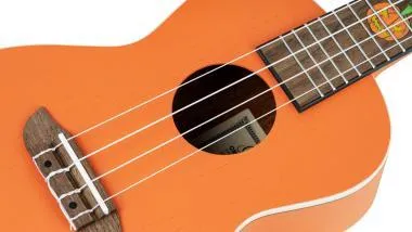 Ortega RUHW Egyedi Készítésű Sorozat Halloween Kiadás Koncert Ukulele 4 Húros - Tök Narancs