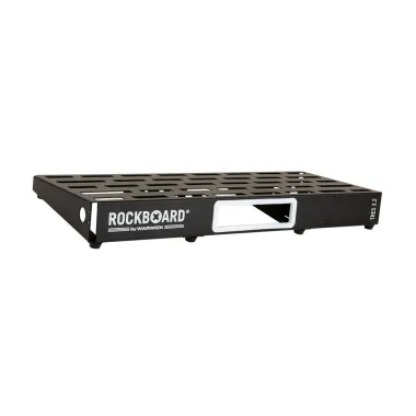 RockBoard RBO B 3.2 TRES C Pedálboard repülőtokkal, alumínium keret, csúszásmentes lábak, 7-12 pedálhoz
